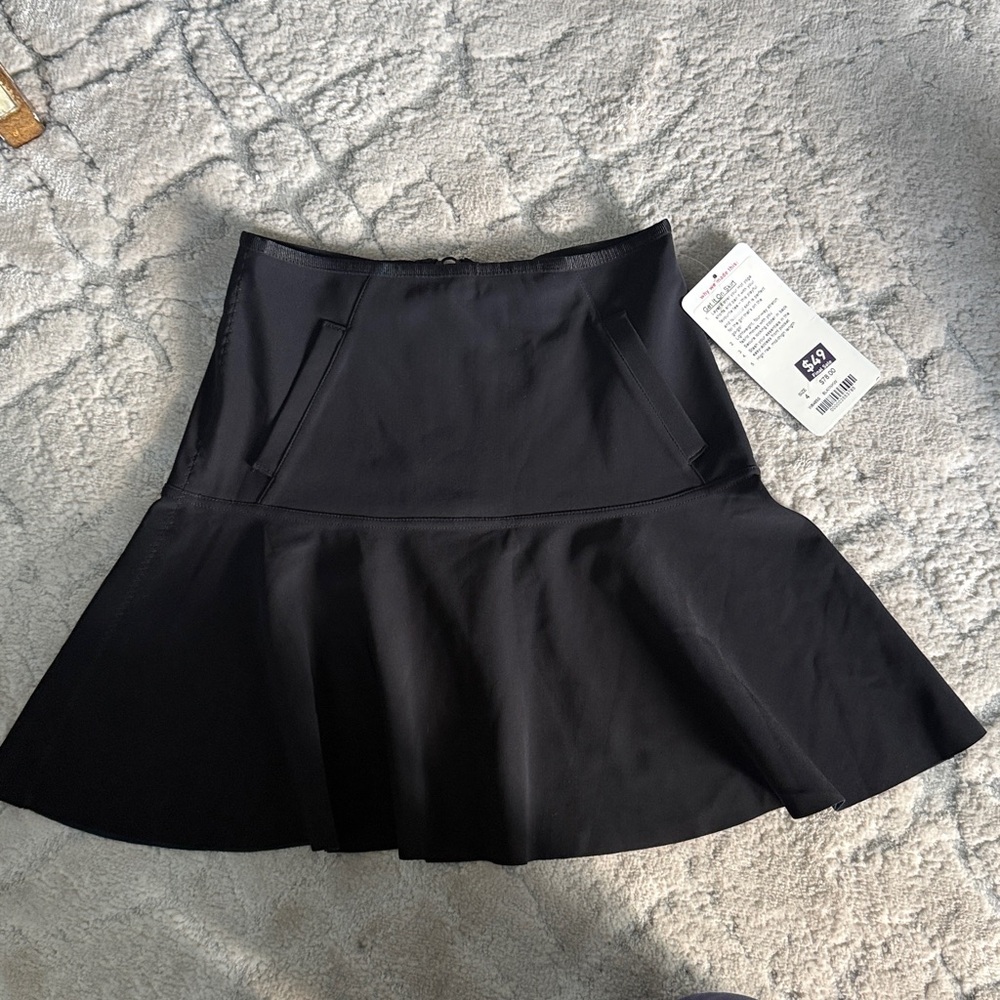 Lululemon Get It On Skirt Black Size 4 New with Tags